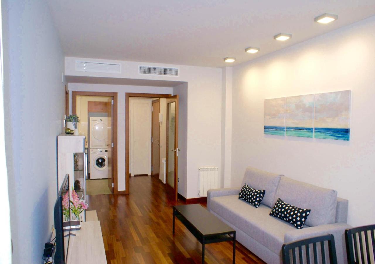Carmed Homely Apartment By Hlclub Agency Vilanova i la Geltrú Exterior foto